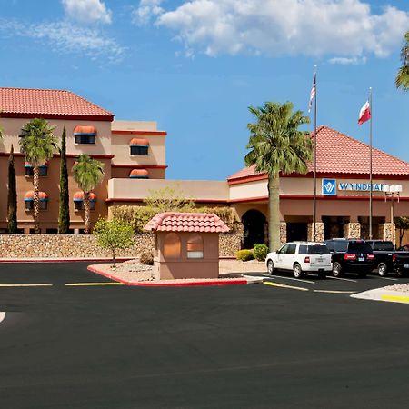 Hotel Wyndham El Paso Airport And Water Park Exterior foto