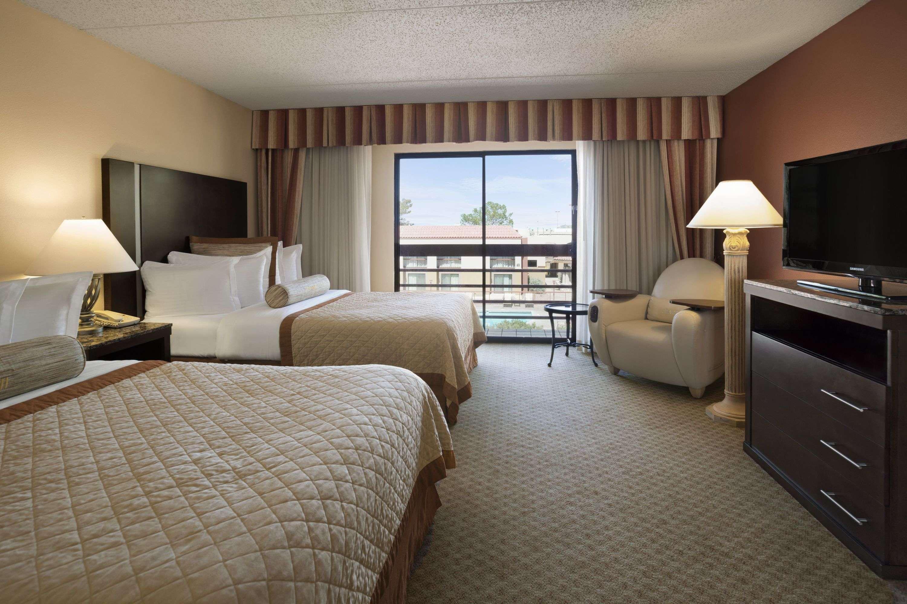 Hotel Wyndham El Paso Airport And Water Park Exterior foto