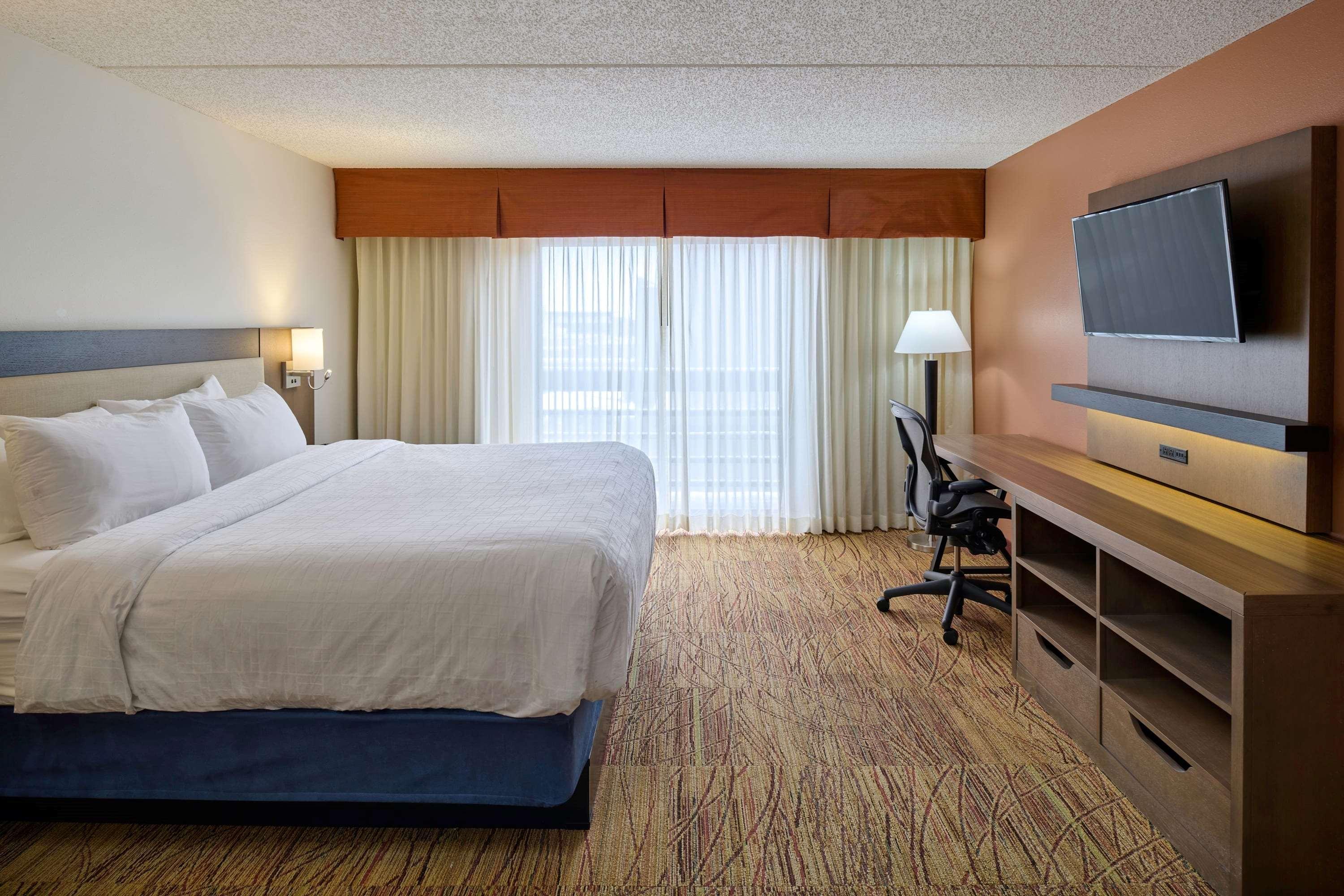 Hotel Wyndham El Paso Airport And Water Park Exterior foto
