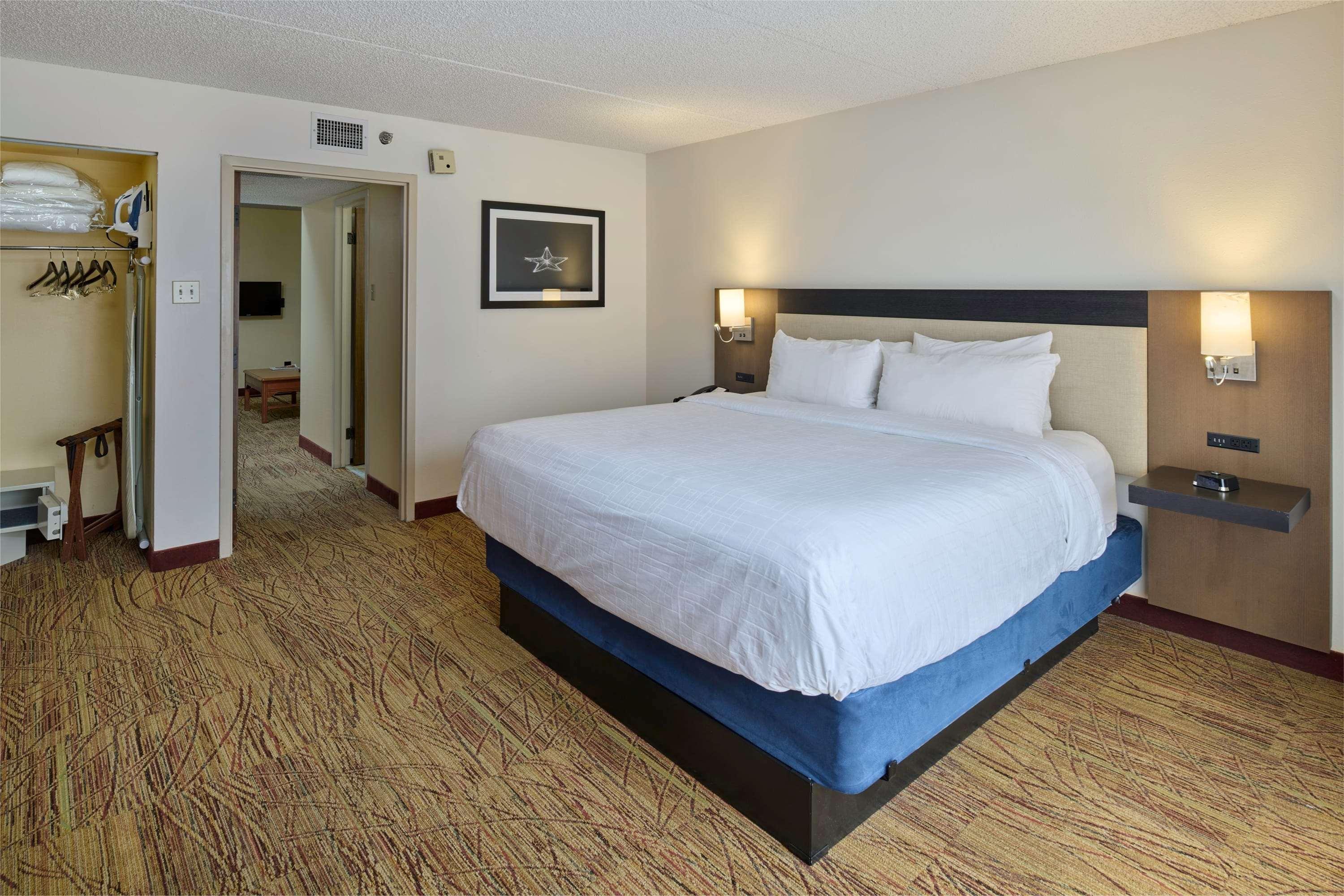 Hotel Wyndham El Paso Airport And Water Park Exterior foto