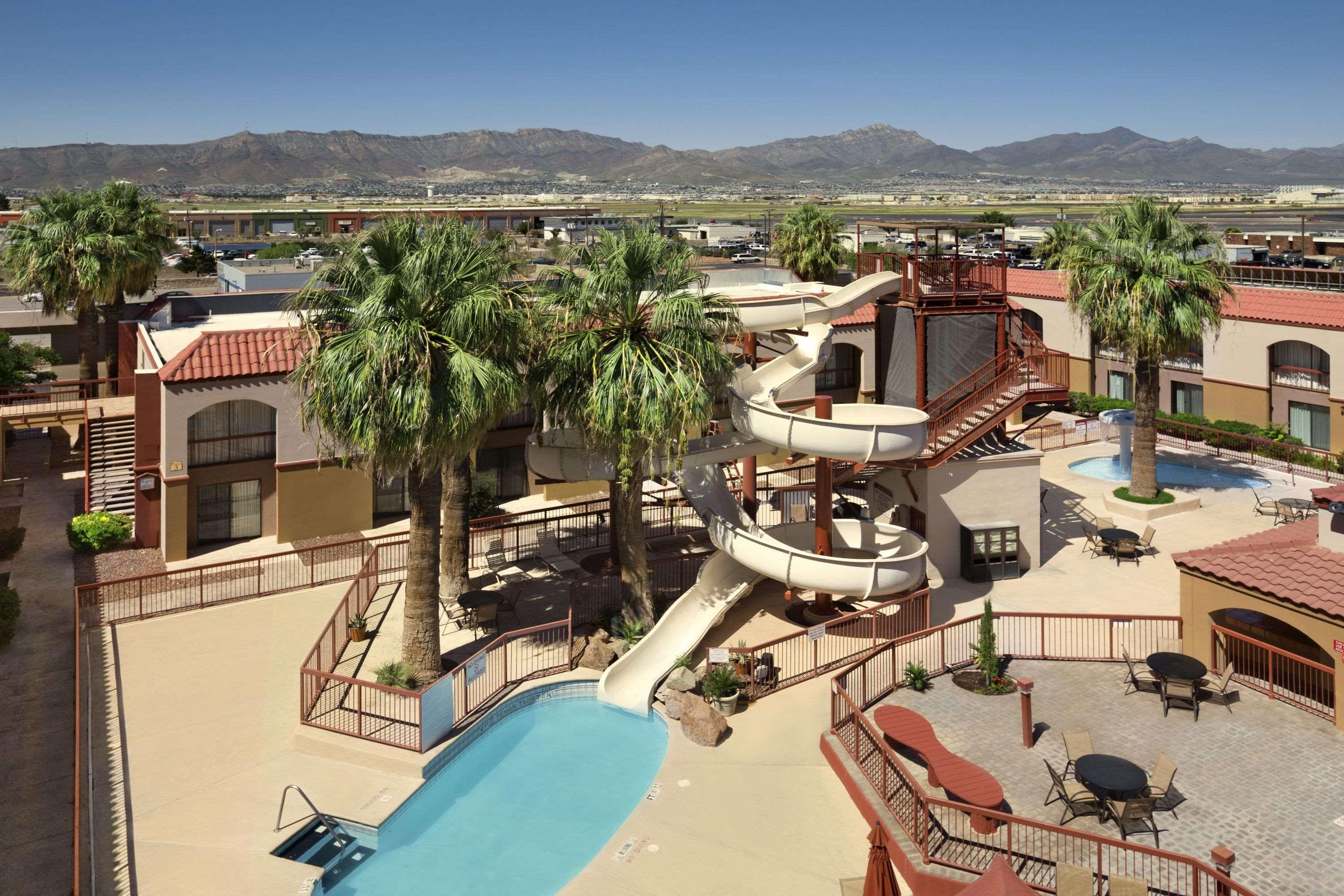 Hotel Wyndham El Paso Airport And Water Park Exterior foto