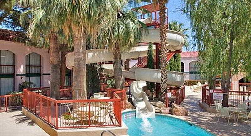 Hotel Wyndham El Paso Airport And Water Park Exterior foto