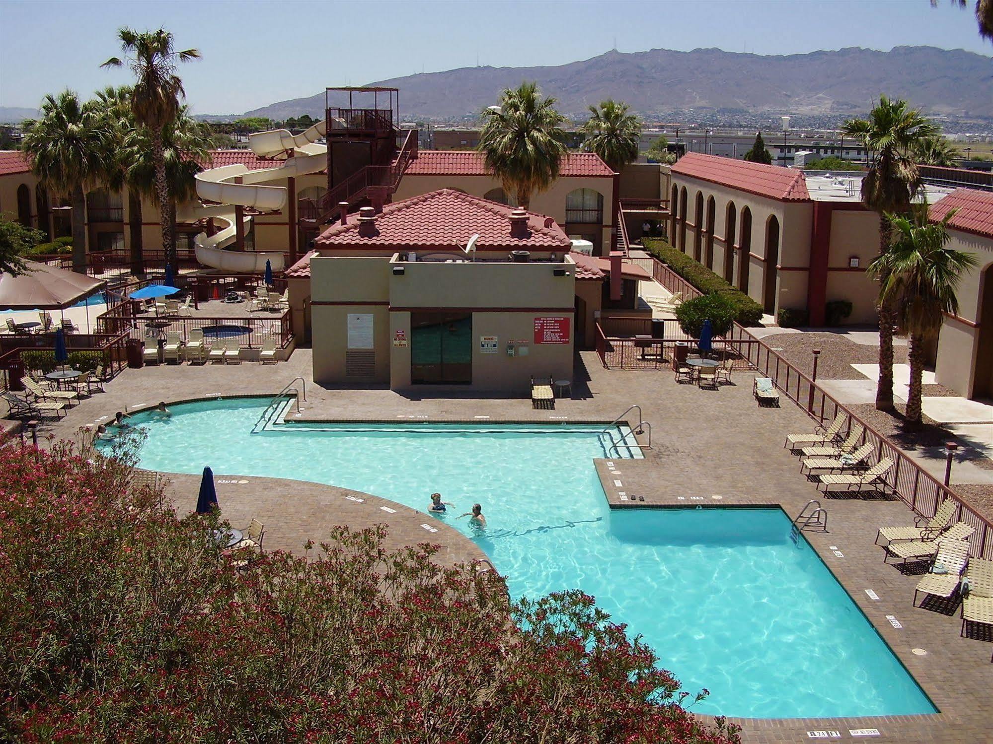 Hotel Wyndham El Paso Airport And Water Park Exterior foto